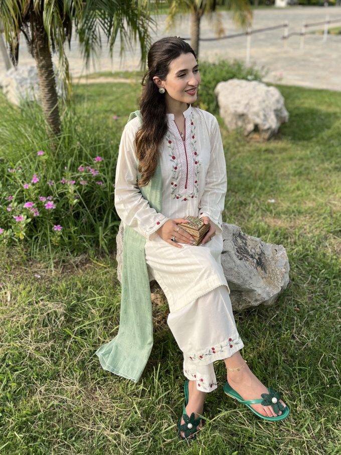 Abar - Grace Woven Dress in Off-White Lawn Embroidery